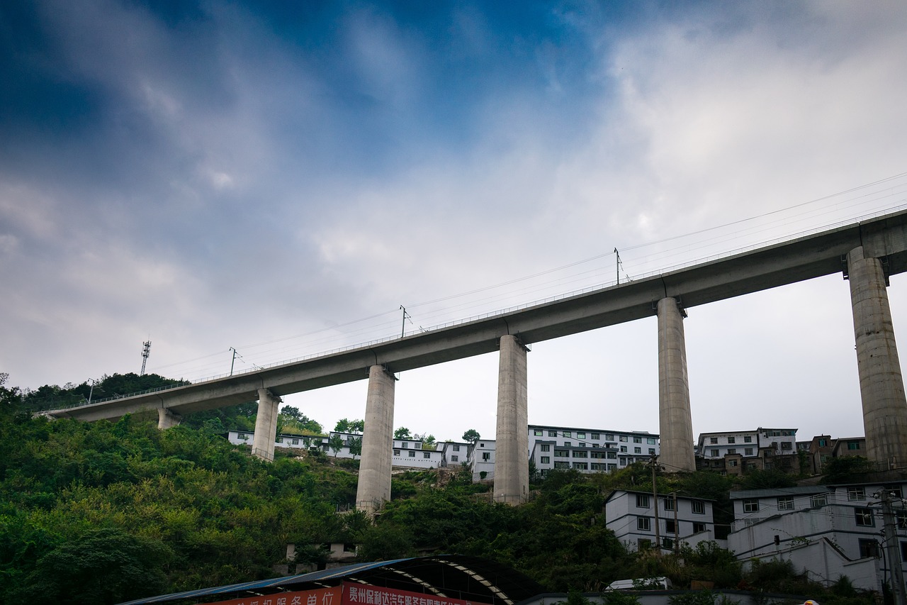 广东省建成通车庆典，繁荣之路的新篇章